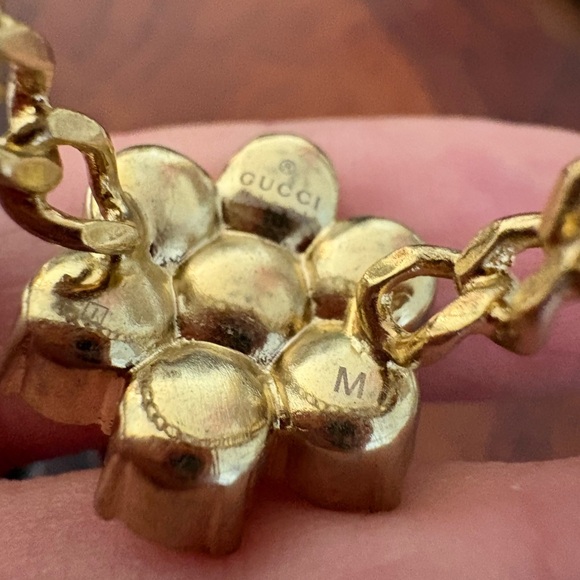 New with box Gucci Gold Tone Pearl Cluster Ring Interlocking Logo fits 8.5/9 - Picture 7 of 9